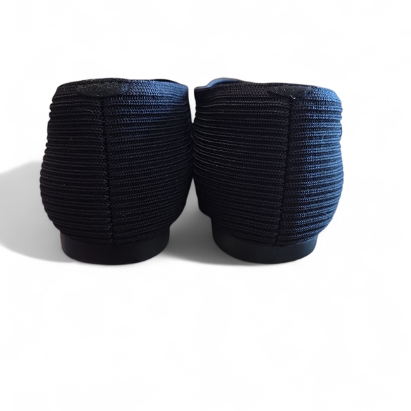 Vivaia Black Margot 2 Square Toe V-cut Flats Size 40.5 - Picture 3 of 6